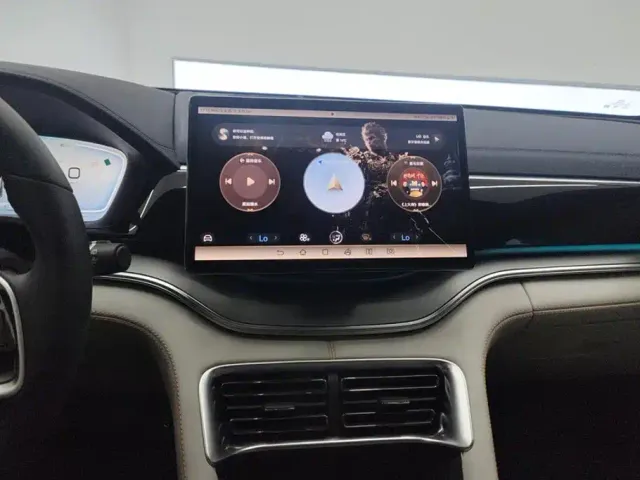 BYD Song PLUS — Фото автомобиля 13
