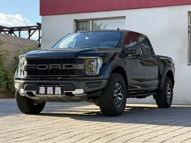 Фотография автомобиля — Ford F-150 Raptor