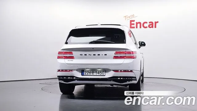 Genesis GV80 2.5T Бензин 2WD — Фото автомобиля 4