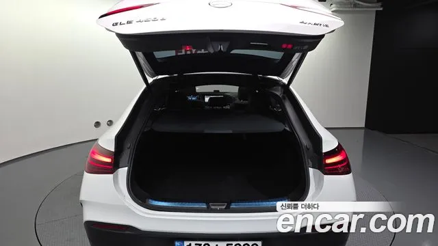 Mercedes-Benz GLE-Class — Фото автомобиля 26