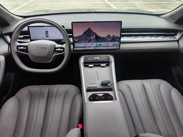 Roewe M7 DMH — Фото автомобиля 9