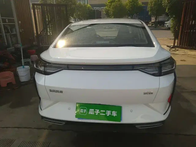 Dongfeng Yixuan — Фото автомобиля 5