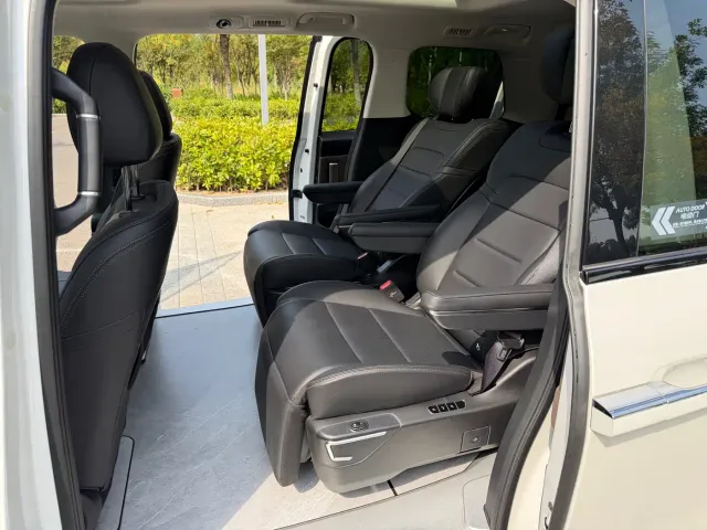 GAC Trumpchi E8 — Фото автомобиля 9