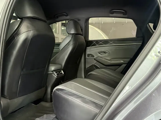 BYD Qin L — Фото автомобиля 6