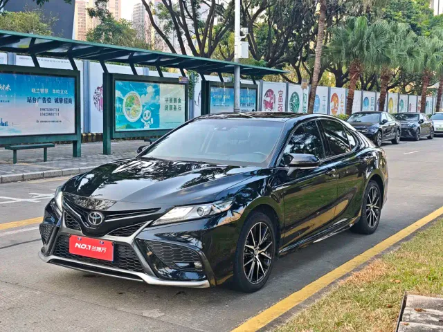 Фотография автомобиля — Toyota Camry