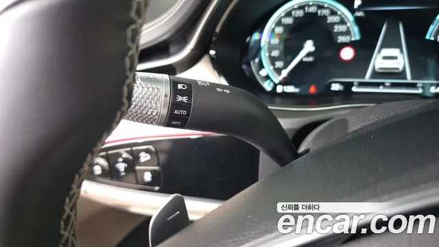 Genesis GV70 — Фото автомобиля 27