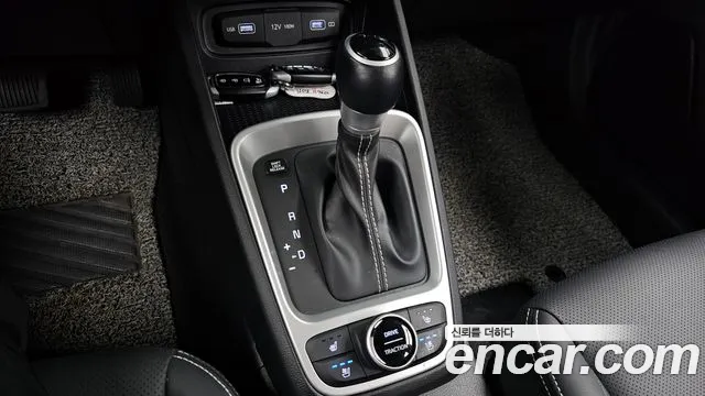 Hyundai Venue Venue 1.6 Modern Plus — Фото автомобиля 9