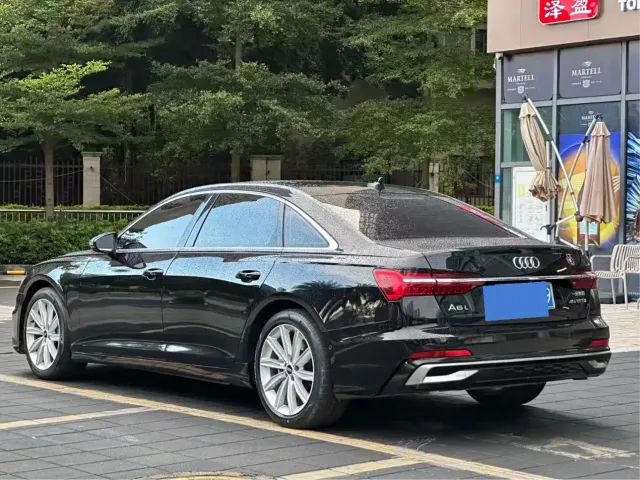 Audi A6L — Фото автомобиля 2