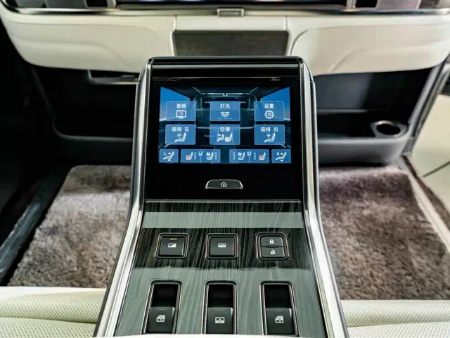 Lexus LM — Фото автомобиля 28