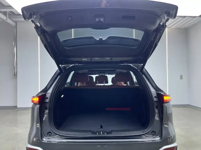 Changan Changan CS75 PLUS 2025 4th Gen UItra 2.0T New Blue Whale Cloudrider Model — Фото автомобиля 7