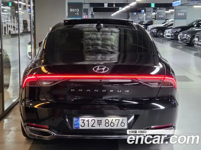 Hyundai Grandeur Grandeur (New) — Фото автомобиля 3