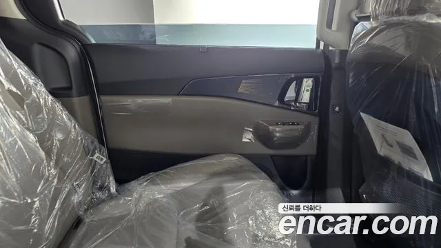 Kia Carnival — Фото автомобиля 14