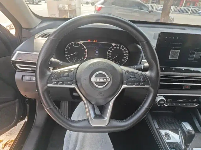 Nissan Teana — Фото автомобиля 10