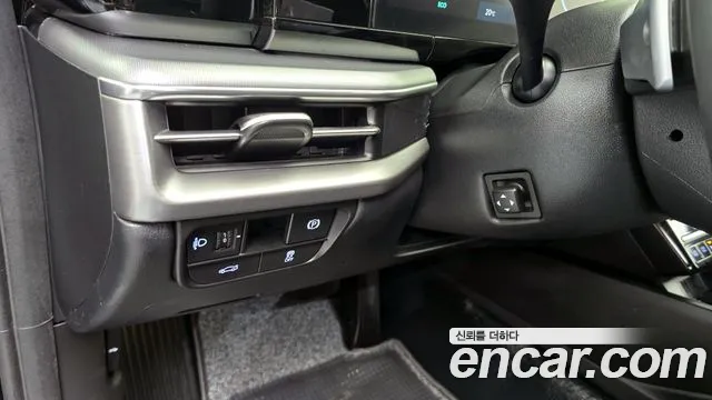 Hyundai Grandeur Grandeur (GN7) 3.5 LPG 2WD (Такси) — Фото автомобиля 19