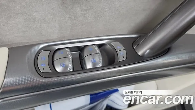 Genesis GV60 — Фото автомобиля 30