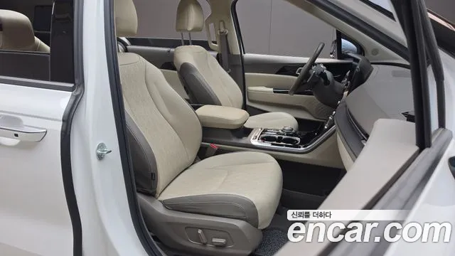 Kia Carnival 4th Gen — Фото автомобиля 18