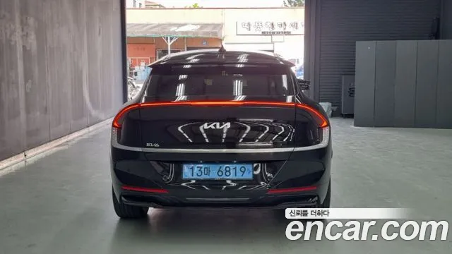 Kia EV6 — Фото автомобиля 4