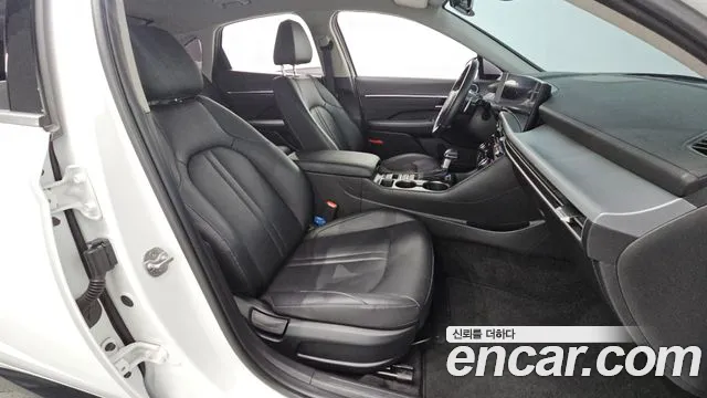 Hyundai Sonata Sonata Edge(DN8) 2.0 LPG(Для проката) — Фото автомобиля 24