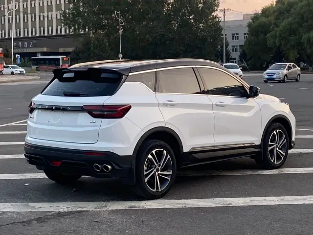 Geely Binyue — Фото автомобиля 6