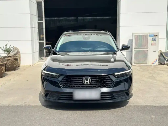 Honda Accord — Фото автомобиля 3