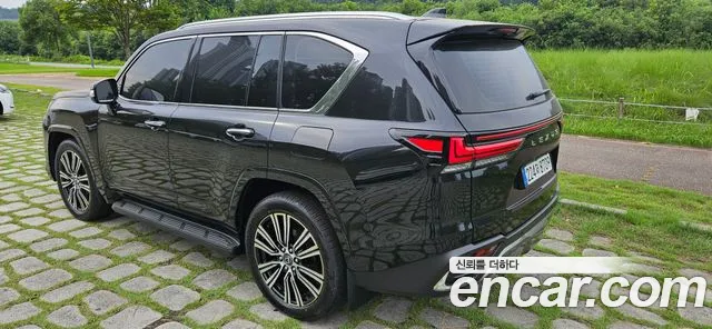 Lexus LX — Фото автомобиля 4