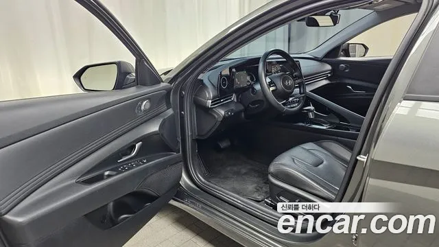 Hyundai Avante CN7 — Фото автомобиля 15