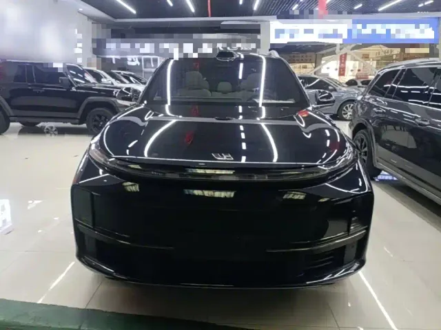 Li Auto L7 — Фото автомобиля 2