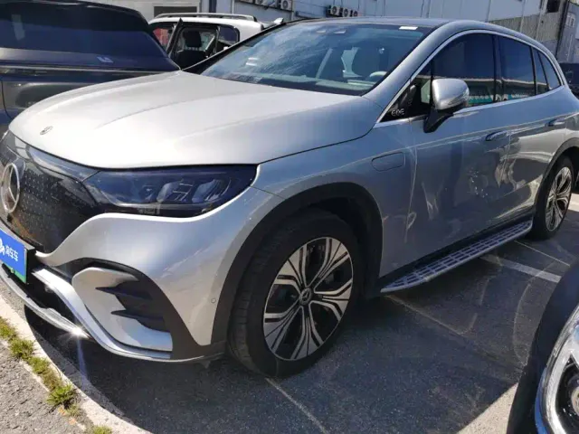 Фотография автомобиля — Mercedes-Benz EQE SUV