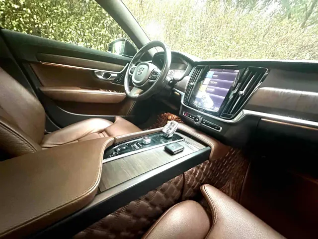 Volvo S90 — Фото автомобиля 6