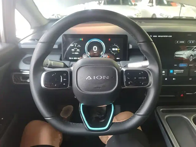 GAC Aion Y — Фото автомобиля 10