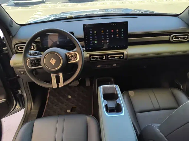 Baojun Yep Plus — Фото автомобиля 9