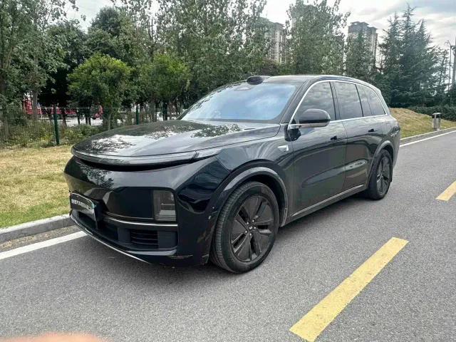Фотография автомобиля — Li Auto L8
