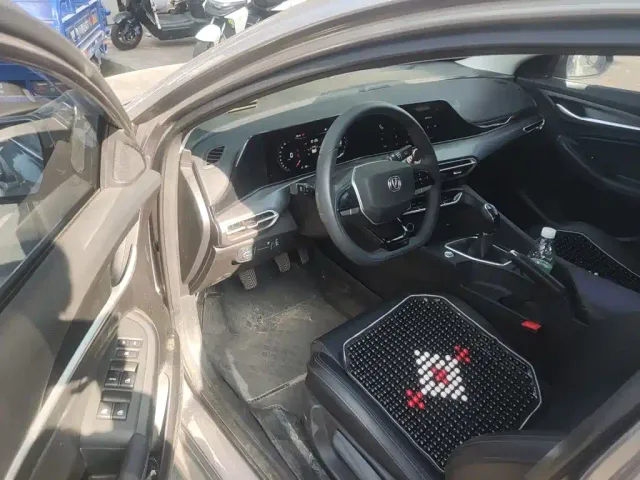Changan Eado — Фото автомобиля 17