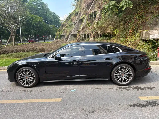 Porsche Panamera — Фото автомобиля 11