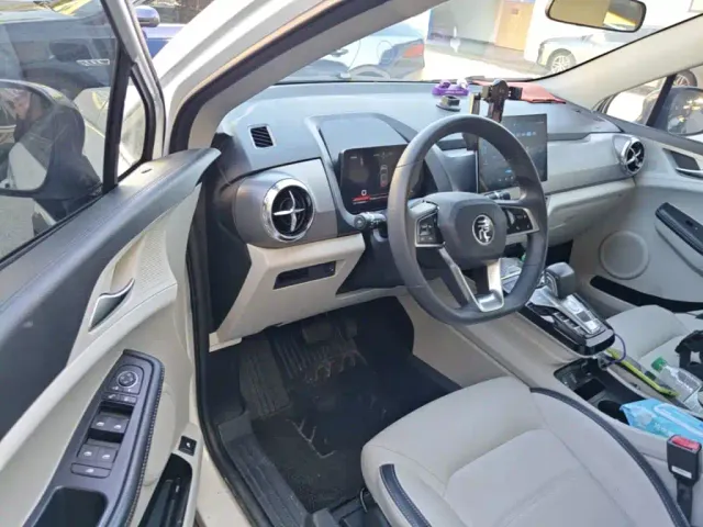 BYD Yuan Pro — Фото автомобиля 15