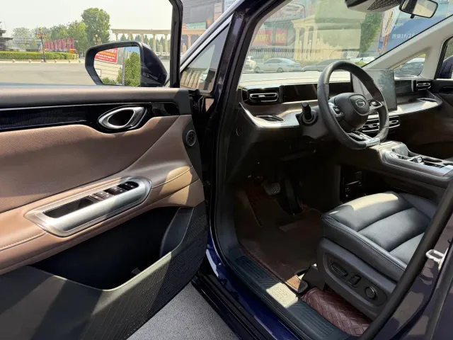 GAC Trumpchi E8 — Фото автомобиля 6