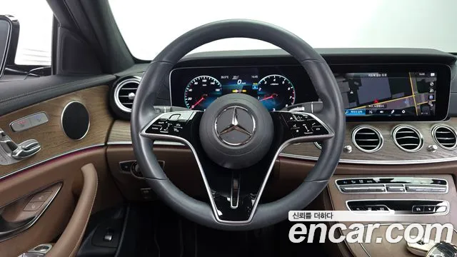Mercedes-Benz E-Class W213 — Фото автомобиля 12