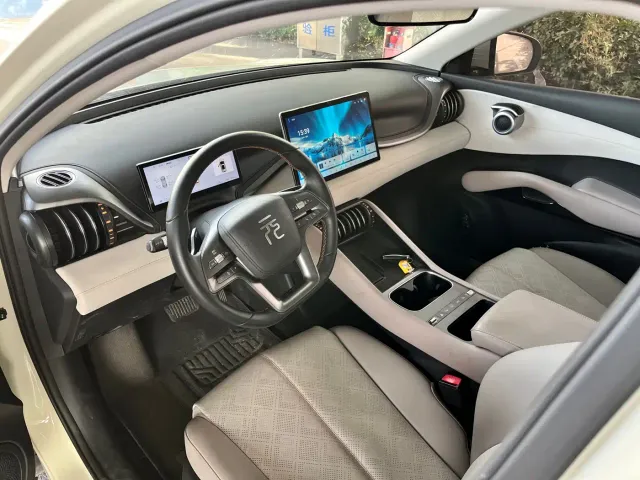 BYD Yuan PLUS — Фото автомобиля 9