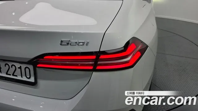 BMW 5 Series G60 — Фото автомобиля 8