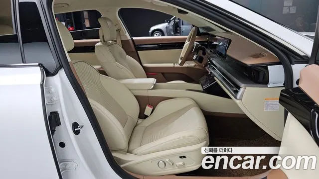 Hyundai Grandeur GN7 — Фото автомобиля 18