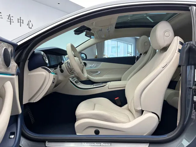 Mercedes-Benz E-Class — Фото автомобиля 15