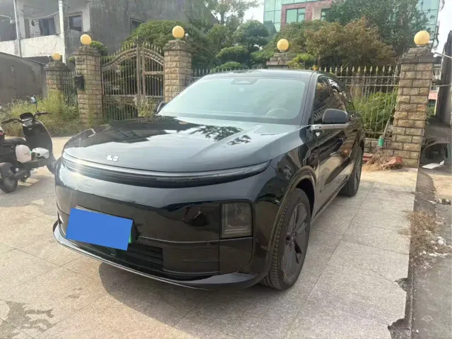 Фотография автомобиля — Li Auto L6