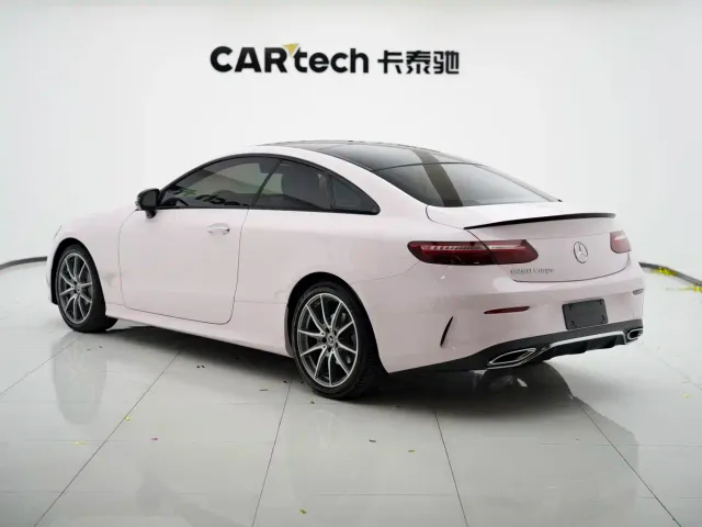 Mercedes-Benz E-Class — Фото автомобиля 16