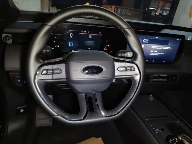 Ford Mondeo — Фото автомобиля 6