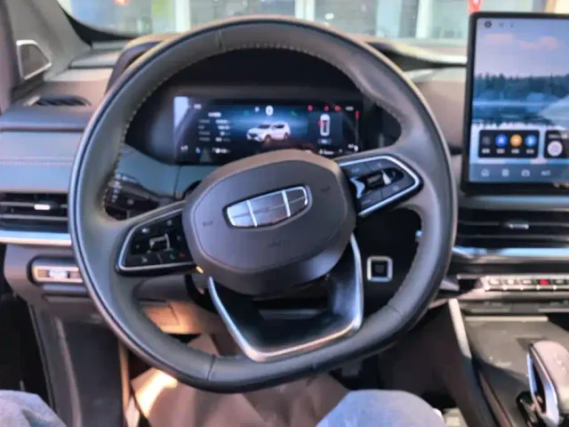 Geely Haoyue L — Фото автомобиля 15