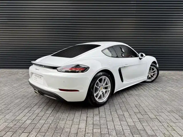 Porsche 718 — Фото автомобиля 3