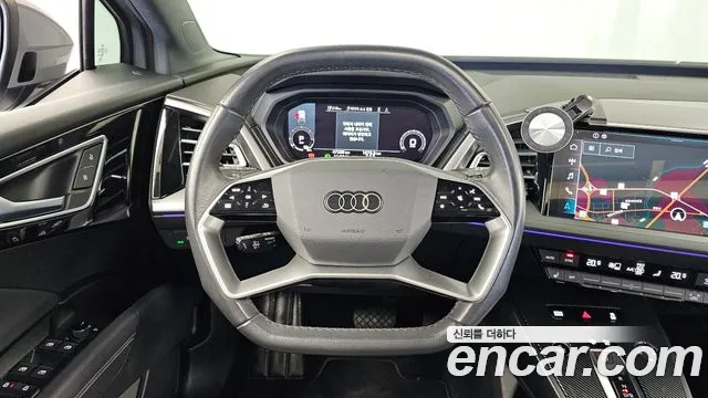 Audi Q4 e-tron F4 — Фото автомобиля 19