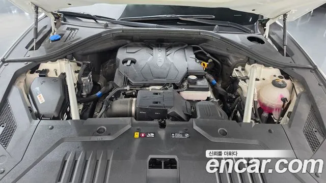 Genesis GV70 — Фото автомобиля 9