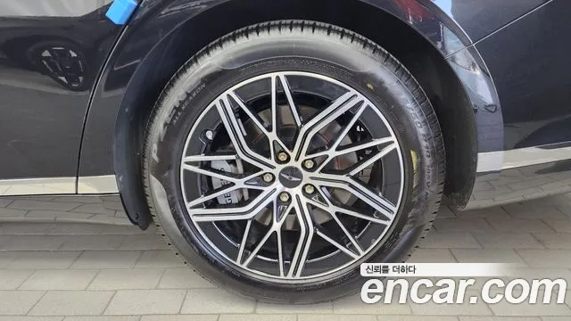 Genesis G90 Бензин 3.5 турбо AWD — Фото автомобиля 18