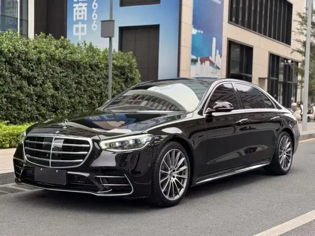 Фотография автомобиля — Mercedes-Benz S-Class